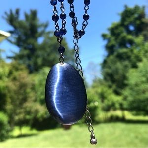 Blue pendant necklace